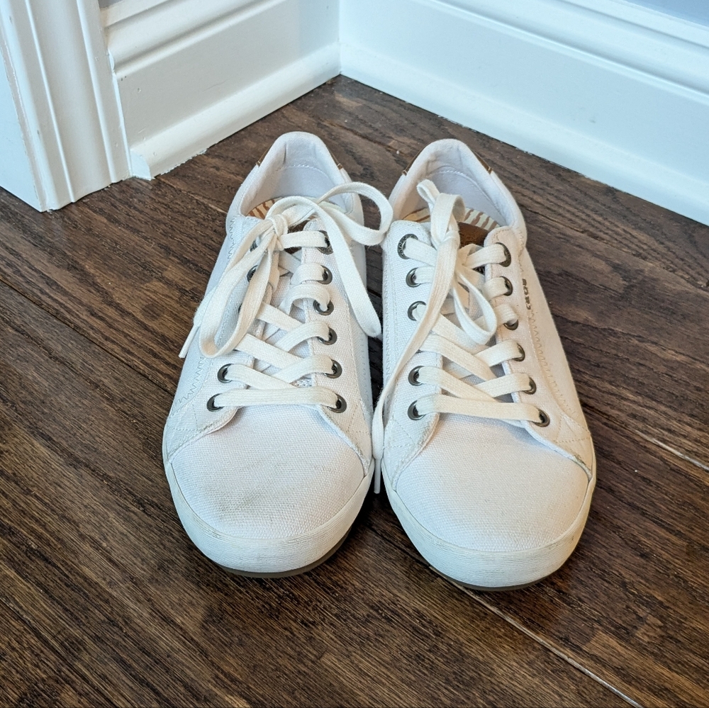 Taos Women's White Starburst Canvas Sneakers Size 7.5 - Picture 3 of 10